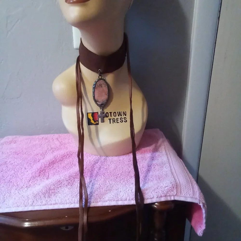 Hand made Choker - Picture 4 of 4